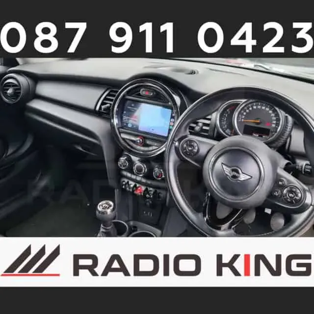 MINI Cooper — Apple CarPlay & Android Auto — photo 1