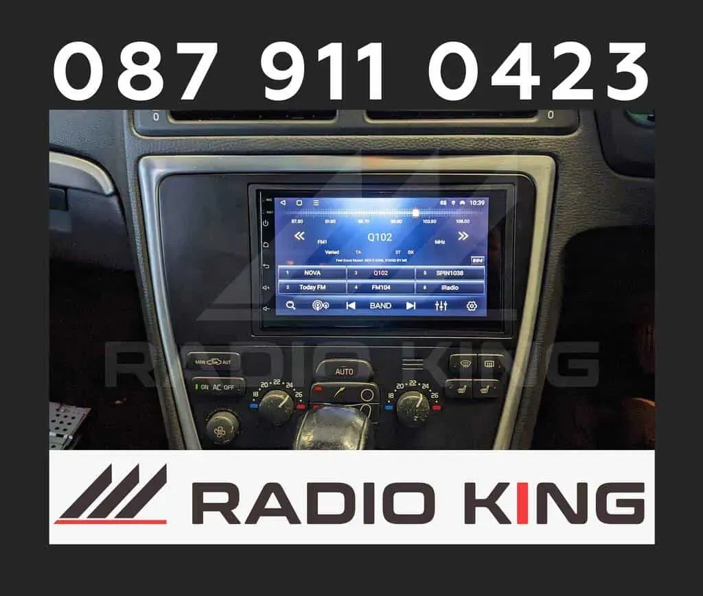 Apple CarPlay & Android Auto — Volvo V70 — photo 1