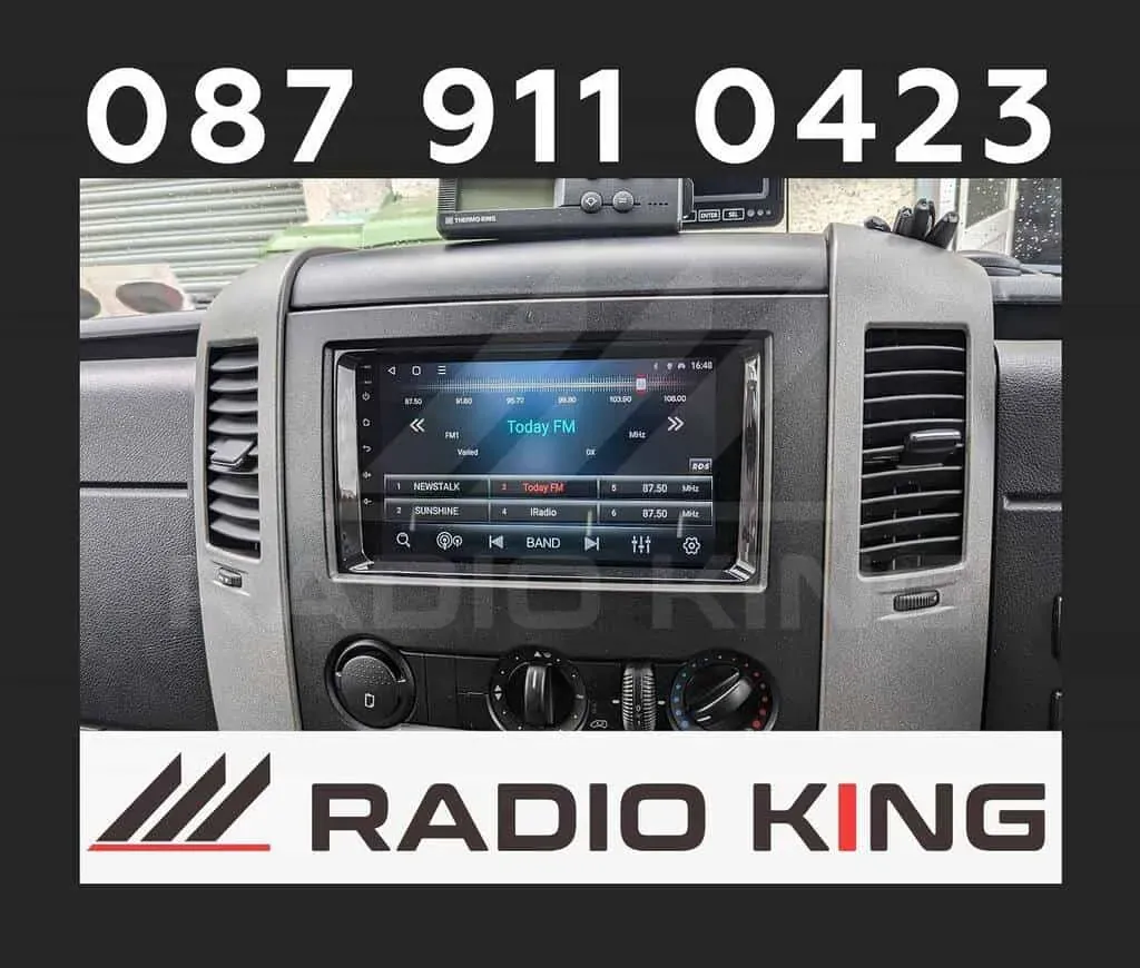 VW Transporter — Apple CarPlay & Android Auto — photo 1
