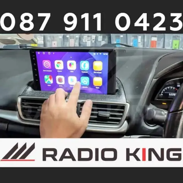 Apple CarPlay & Android Auto — Mazda 3 — photo 1