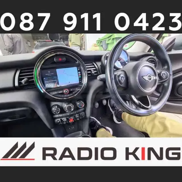 MINI Cooper — Apple CarPlay & Android Auto — photo 2