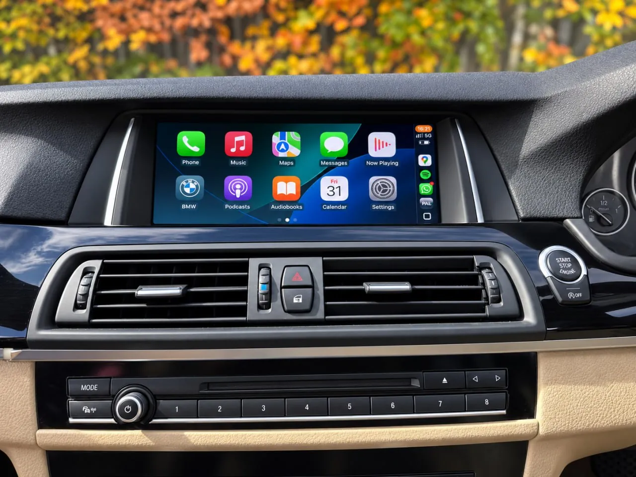 Apple CarPlay — BMW 520d