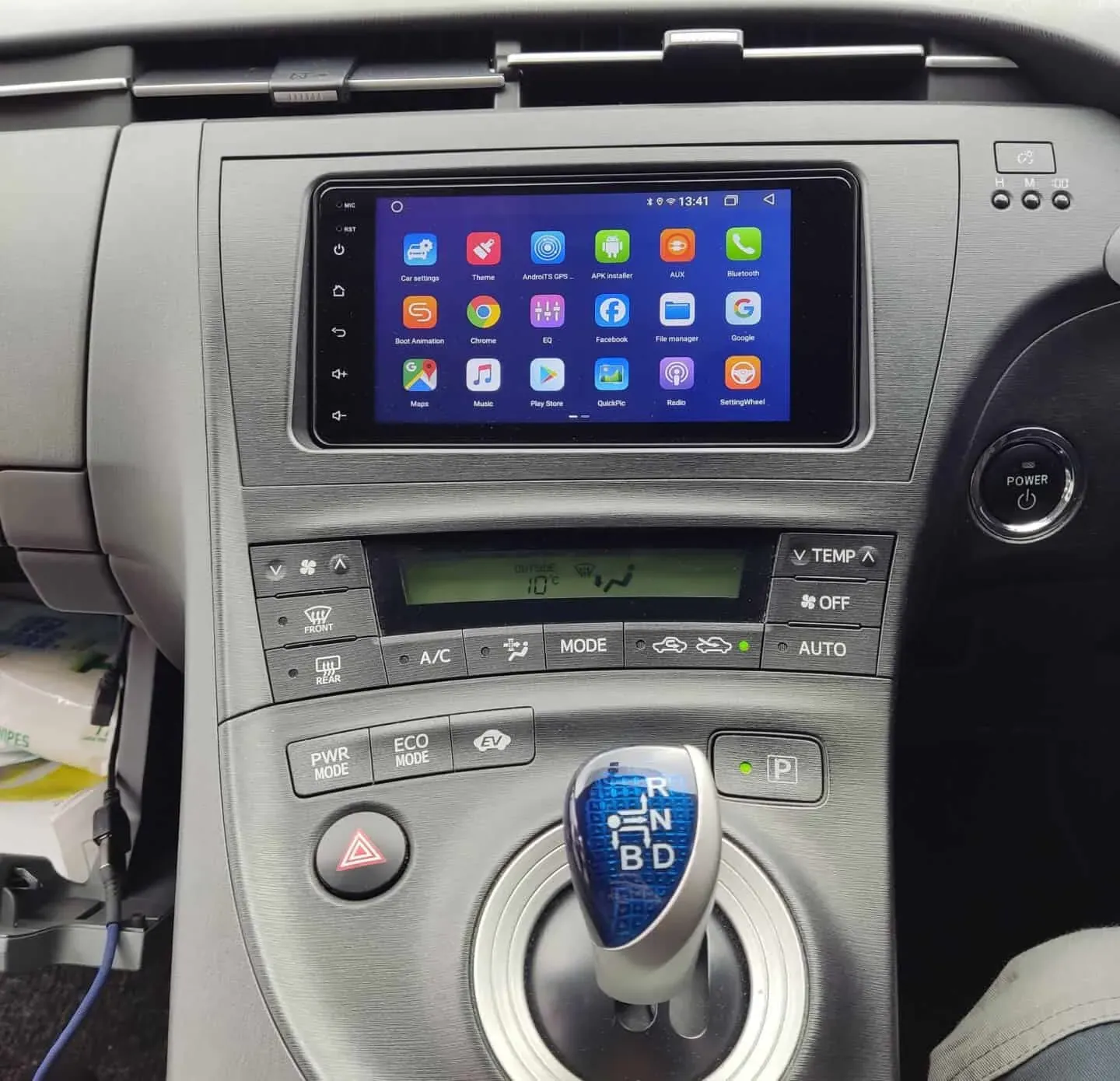 Wireless Apple CarPlay Retrofit — Toyota Prius