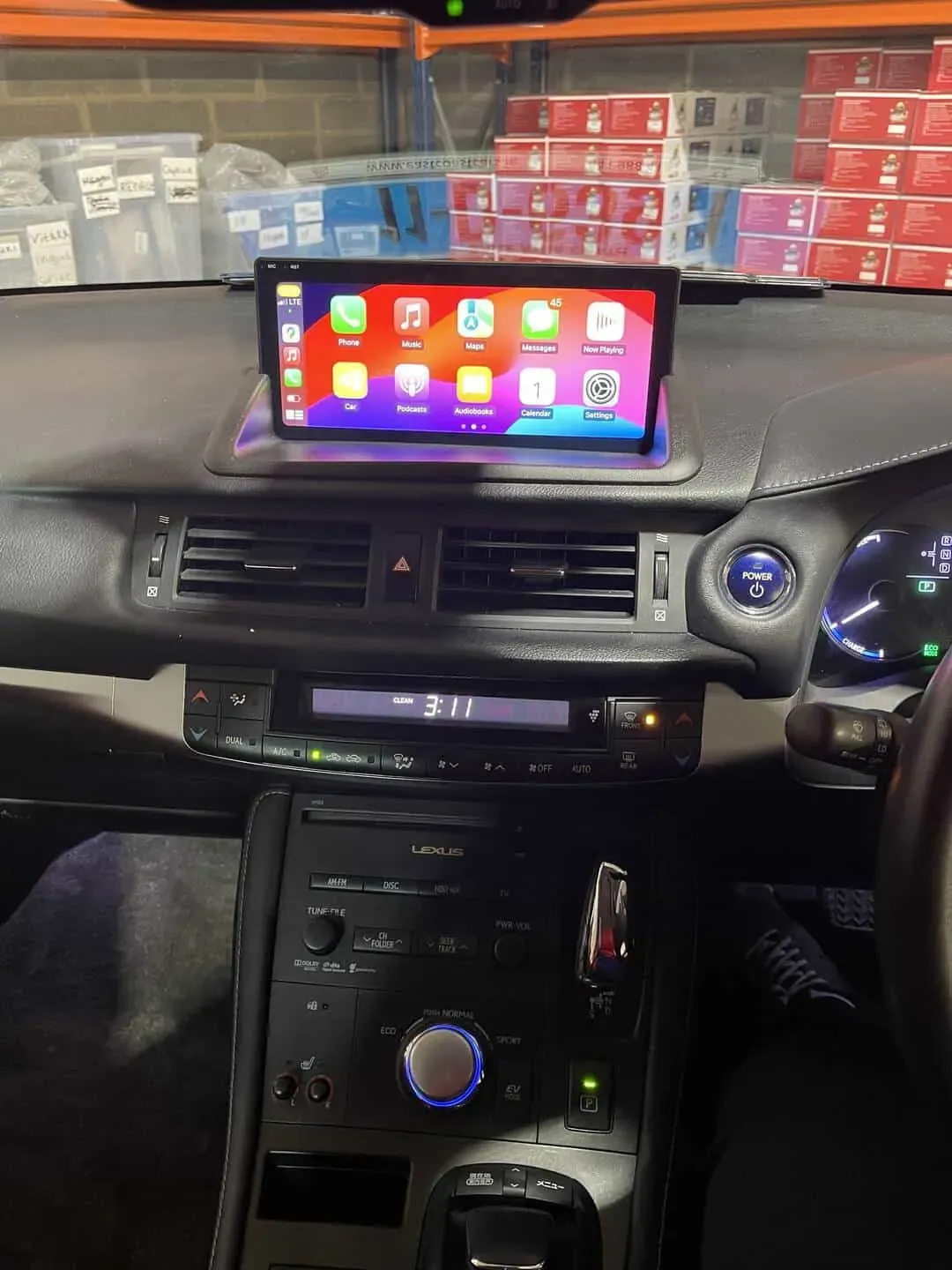 Lexus CT200H — Apple CarPlay & Android Auto