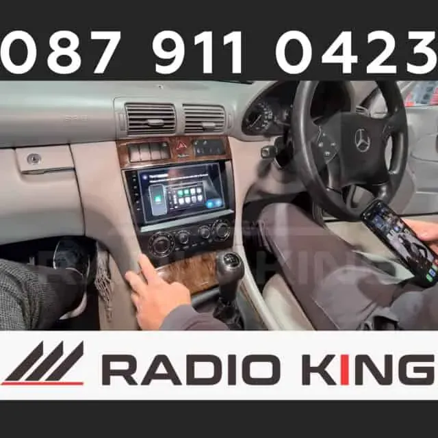 Apple CarPlay & Android Auto — Mercedes C200
