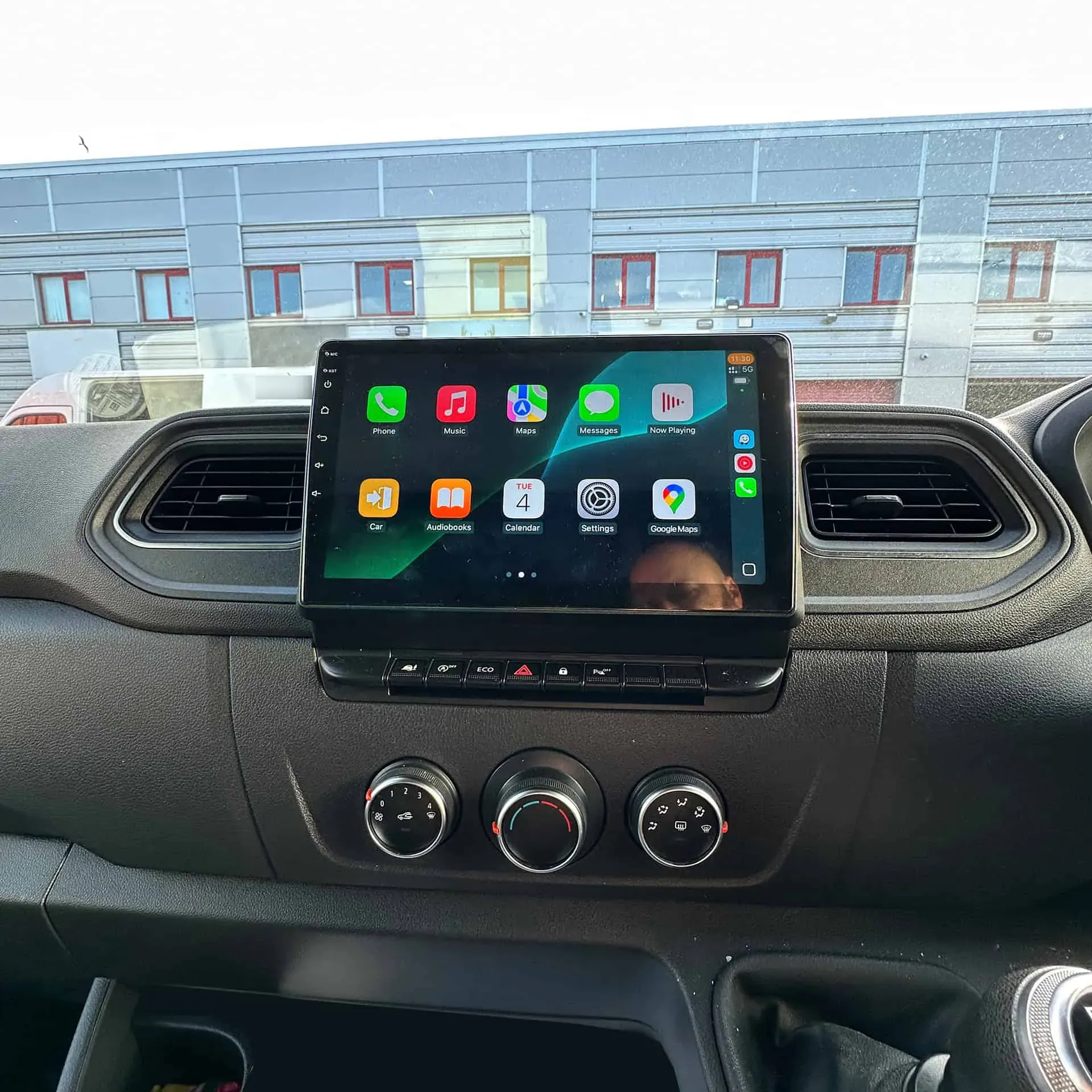 Apple CarPlay & Android Auto Upgrade — Opel Movano