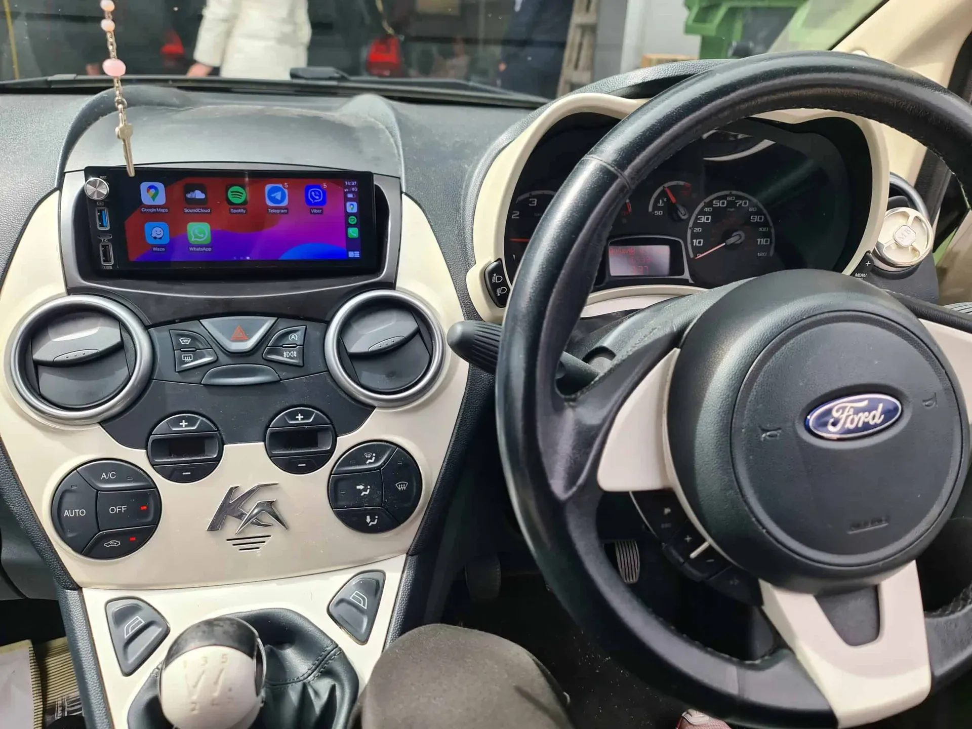 Ford Ka — Apple CarPlay & Android Auto