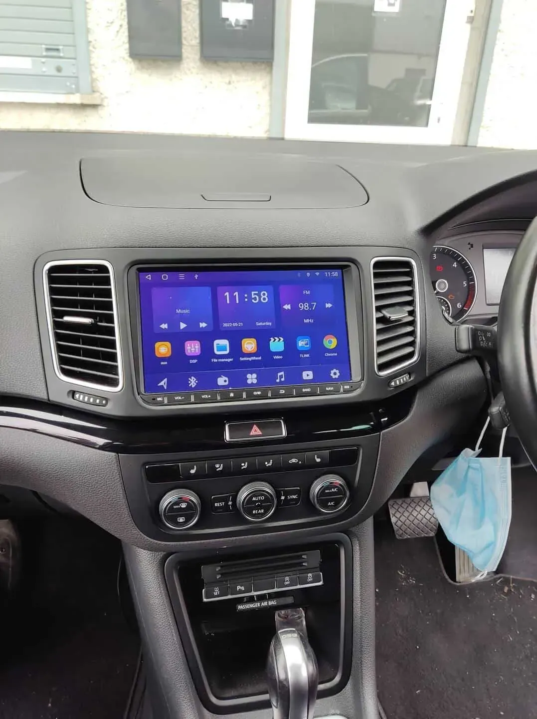 SEAT Ambero — Apple CarPlay & Android Auto