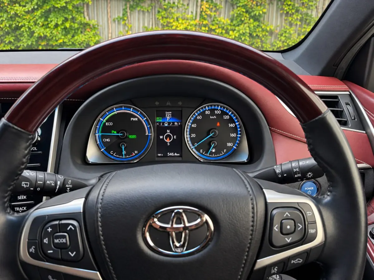 2014 Toyota Harrier Dashboard Conversion — Japanese to English — after, new install