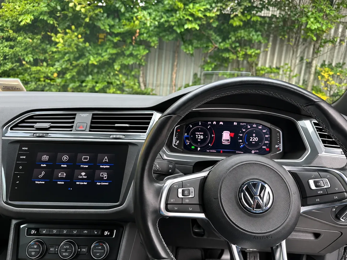 2020 VW Tiguan: Apple CarPlay & Android Auto Activation, Map Update and FM Coding (MIB2) — photo 5