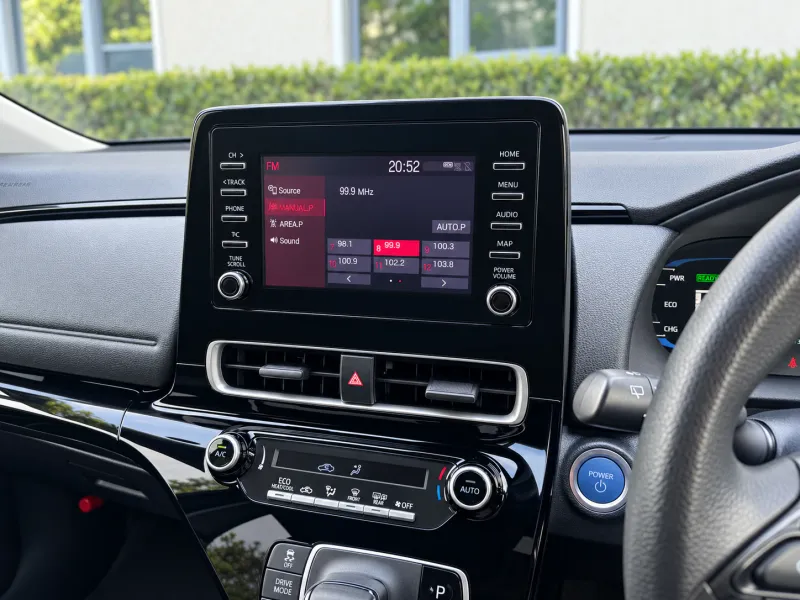 2022 Toyota Aqua Original Radio FM Conversion — photo 2