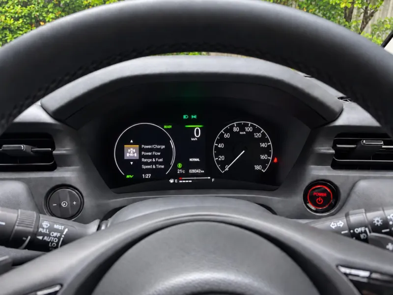 2023 Honda Vezel RV3 Dashboard Conversion — Japanese to English — photo 2