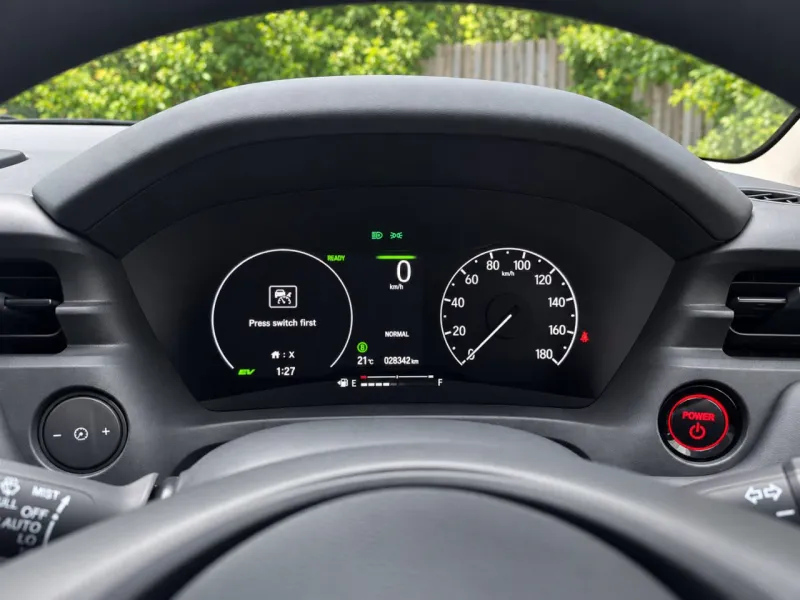 2023 Honda Vezel RV3 Dashboard Conversion — Japanese to English