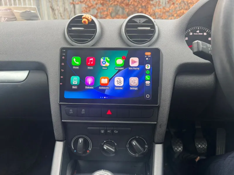 Apple CarPlay & Android Auto — Audi A3