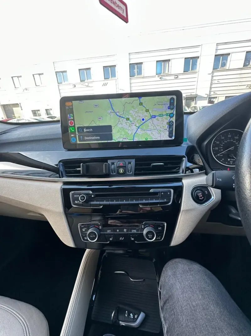 Apple CarPlay & Android Auto — BMW X1 Series (2016) — photo 4