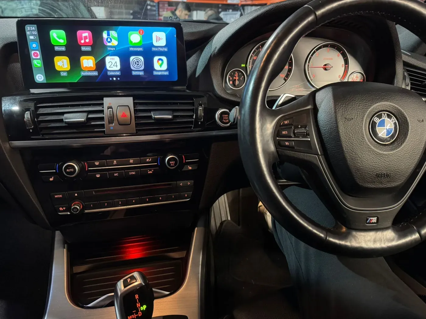 Apple CarPlay & Android Auto — BMW X3 Series (2016) — photo 4