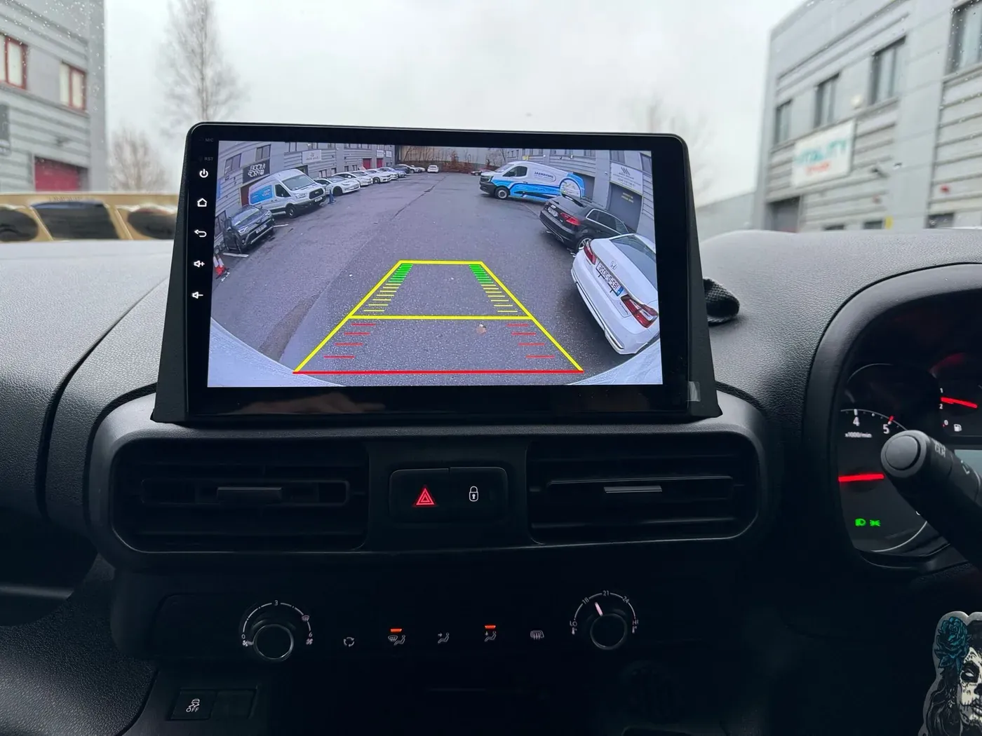 Apple CarPlay & Android Auto — Citroën Berlingo — photo 3