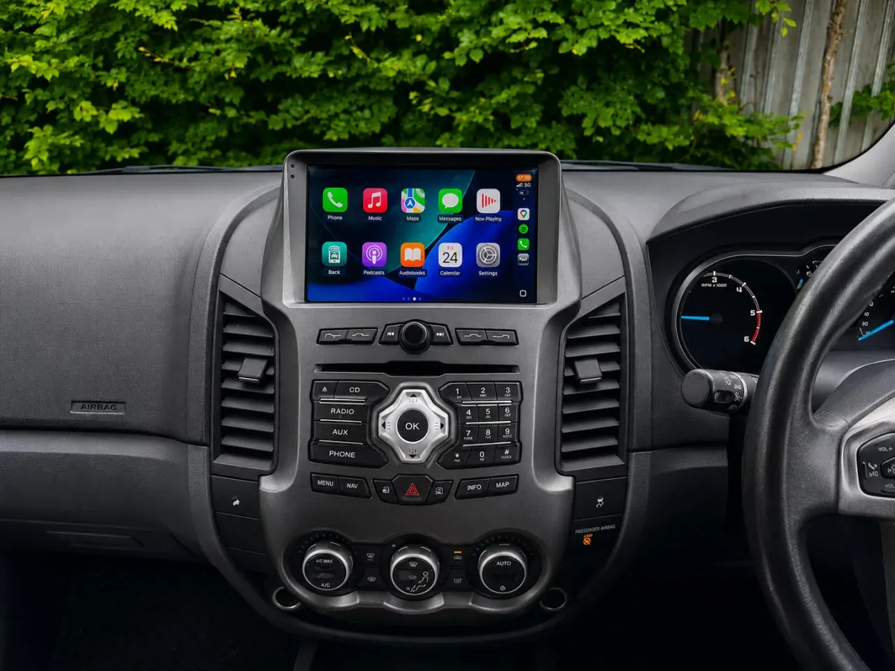 Apple CarPlay & Android Auto — Ford Ranger — photo 1