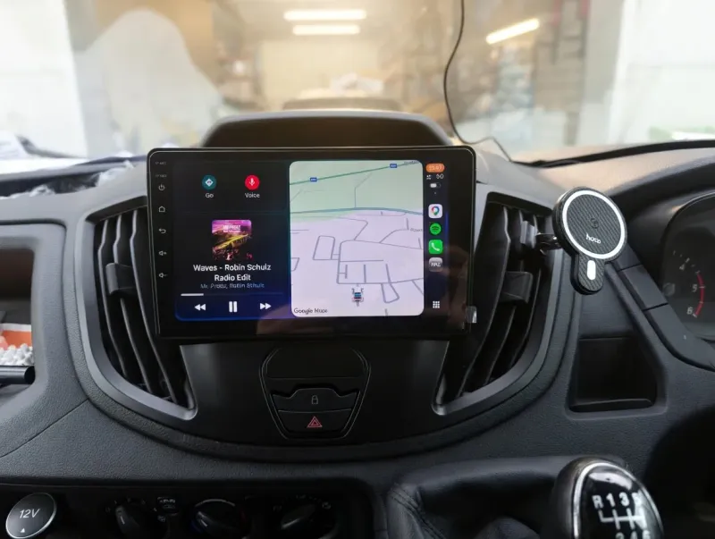 Ford Transit Touchscreen Upgrade with Wireless Apple CarPlay & Android Auto — photo 2
