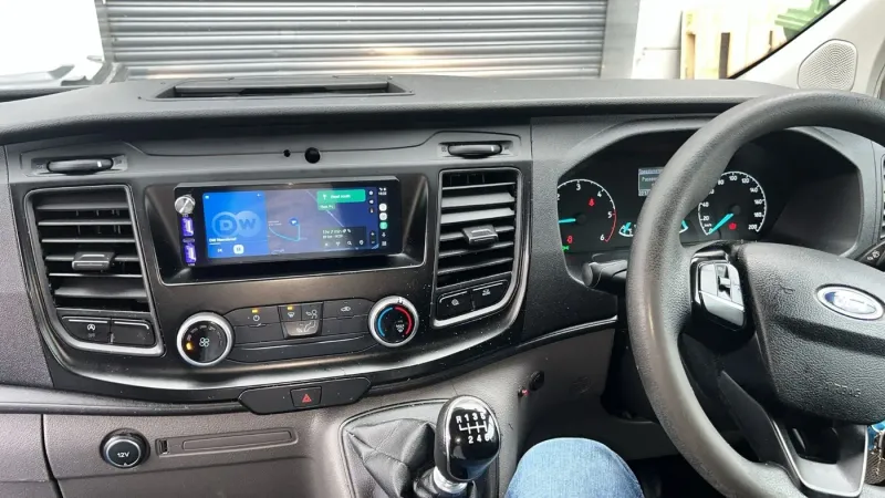 Apple CarPlay & Android Auto — Ford Transit Custom — photo 3