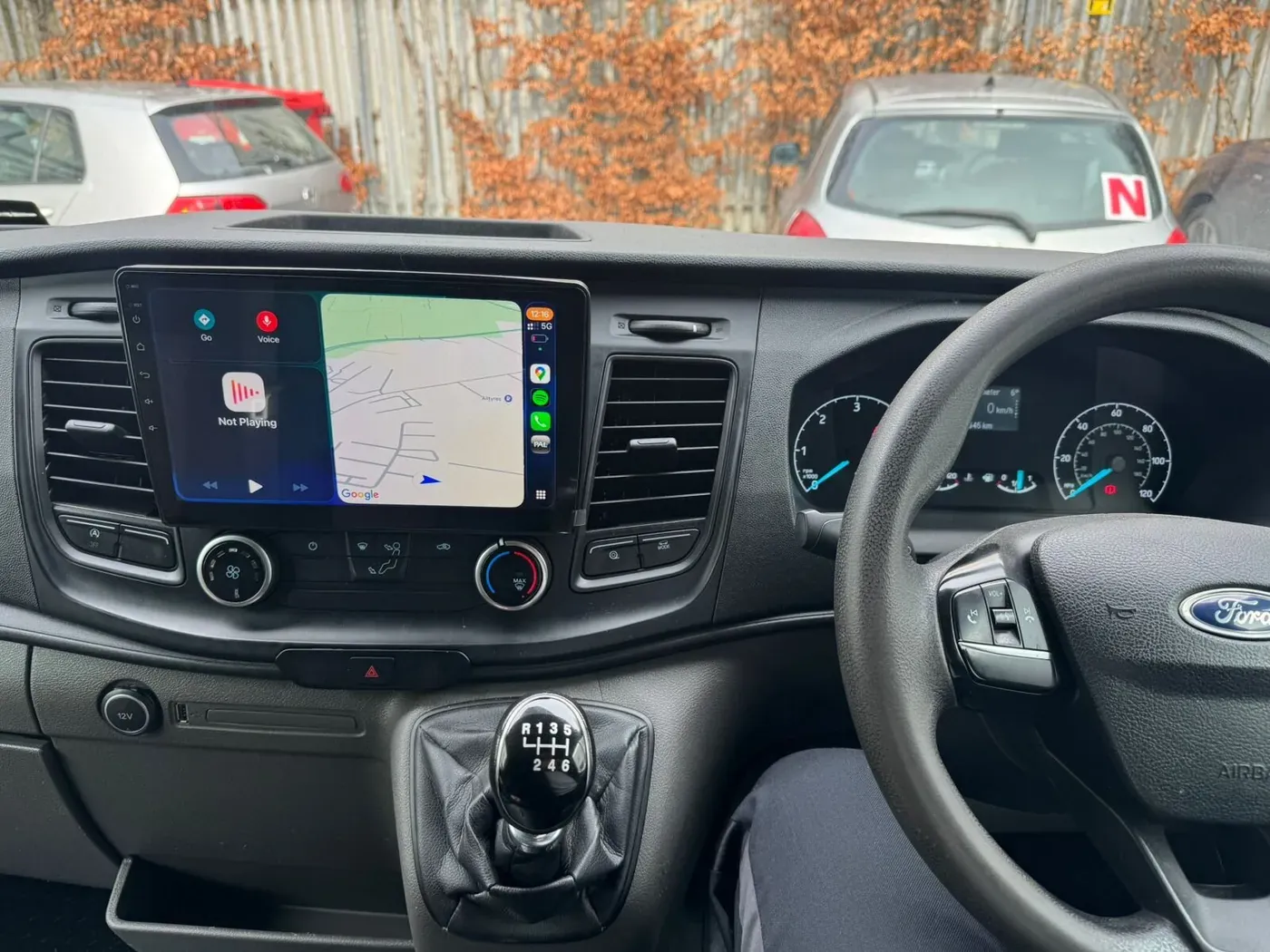 Apple CarPlay & Android Auto — Ford Transit Custom — photo 4