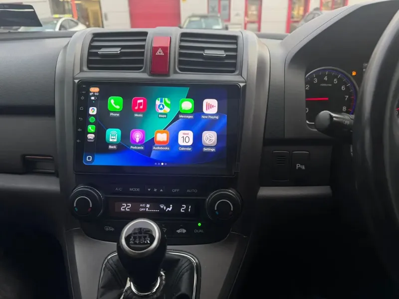 Apple CarPlay & Android Auto — Honda CR-V