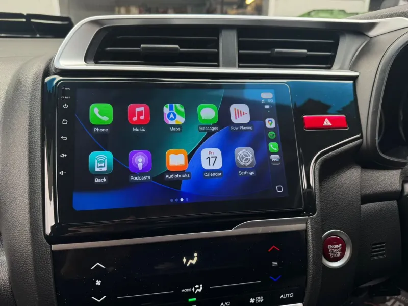 Apple CarPlay & Android Auto — Honda Fit — photo 1