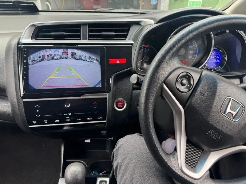 Apple CarPlay & Android Auto — Honda Fit — photo 4