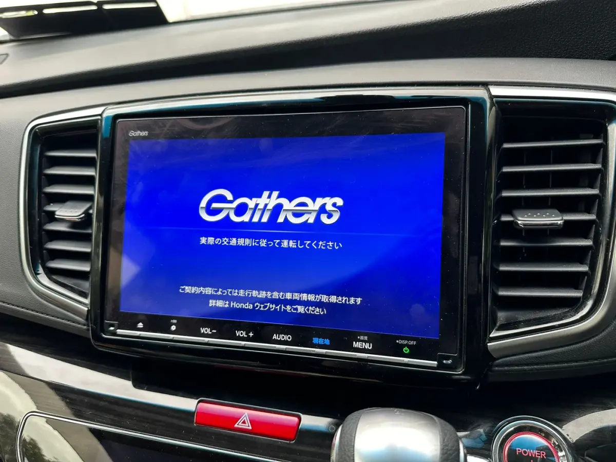 Apple CarPlay & Android Auto — Honda Odyssey (2020) — before, factory system
