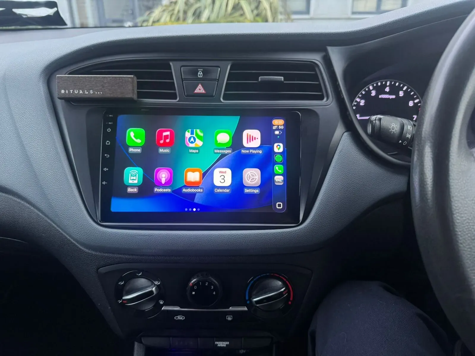 Apple CarPlay & Android Auto — Hyundai I20