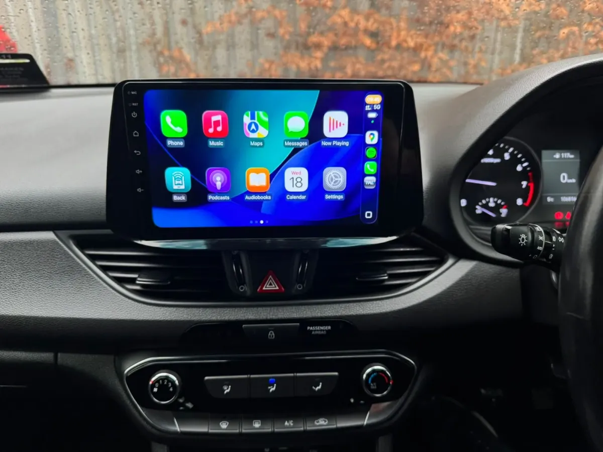 Apple CarPlay & Android Auto — Hyundai I30