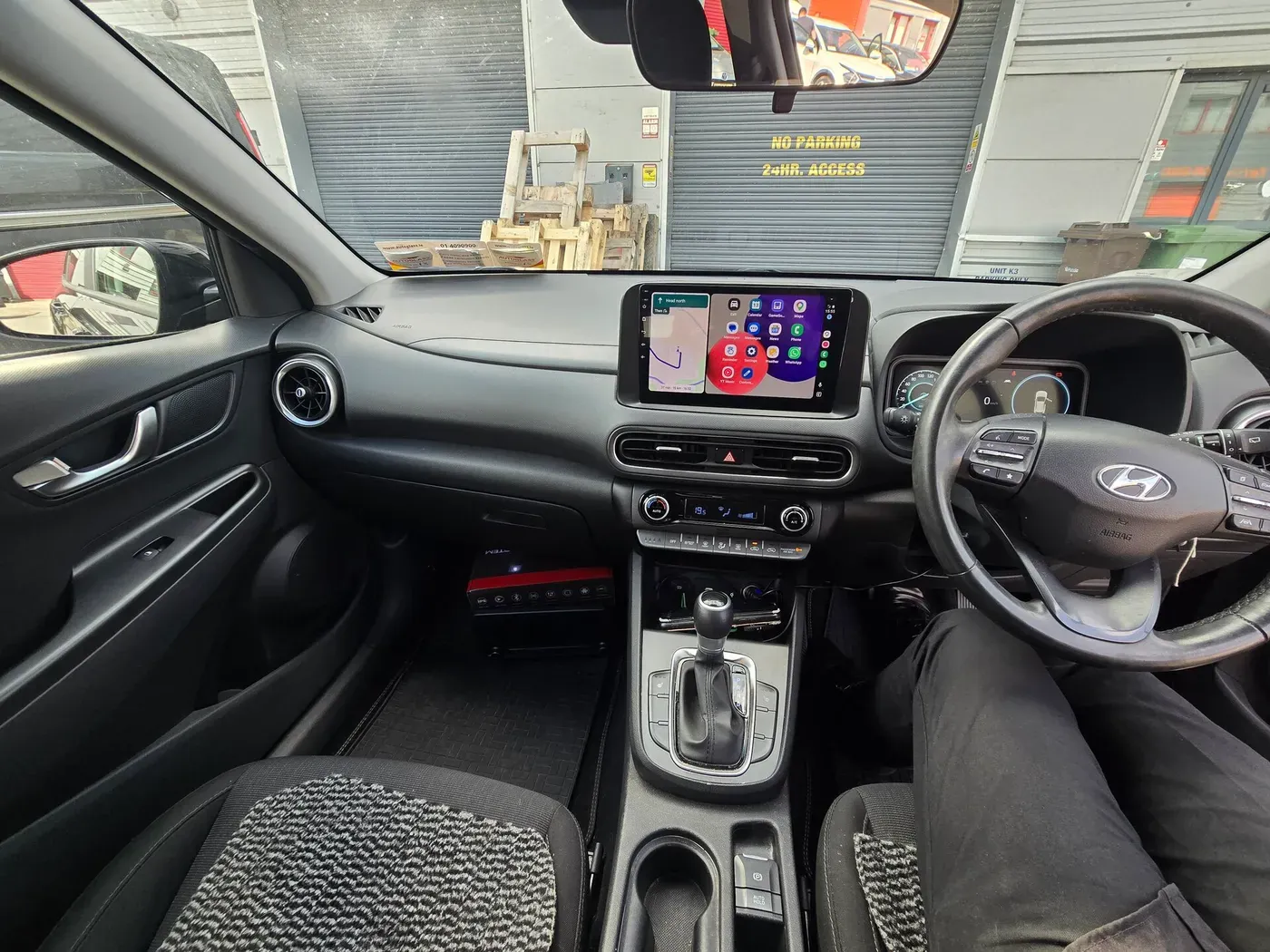Apple CarPlay & Android Auto — Hyundai Kona — photo 1