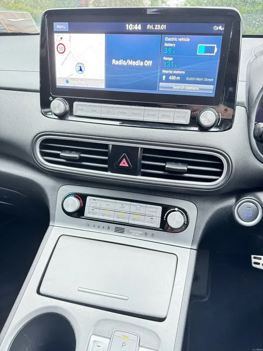 Apple CarPlay & Android Auto — Hyundai Kona — before, factory system