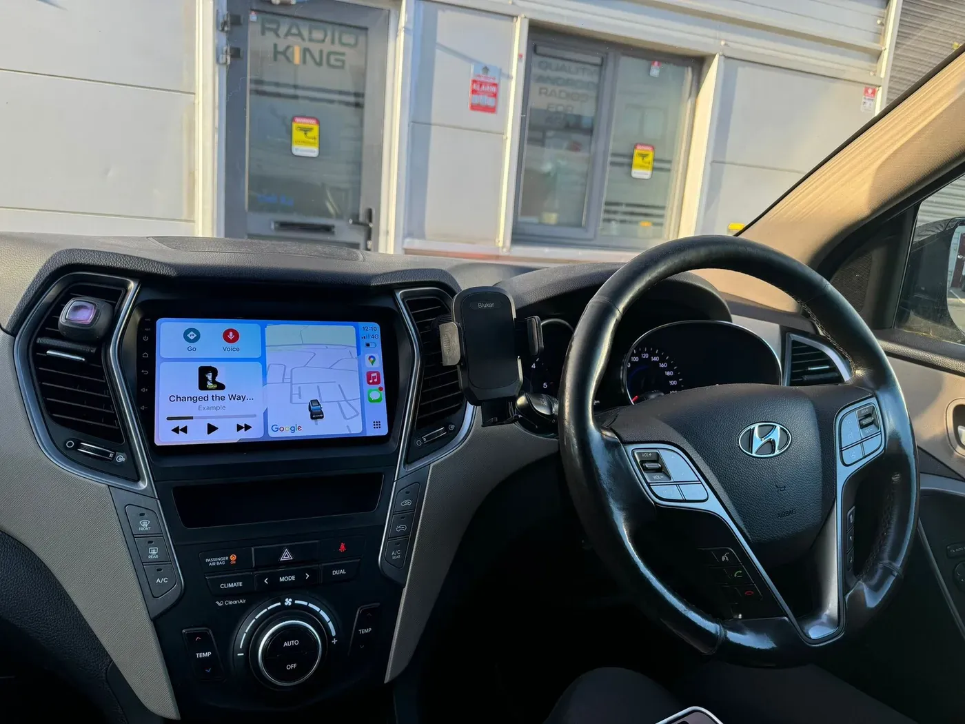 Apple CarPlay & Android Auto — Hyundai Santa Fe — photo 1