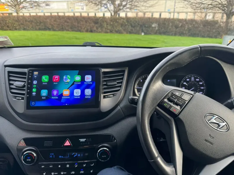 Apple CarPlay & Android Auto — Hyundai Tucson — photo 1
