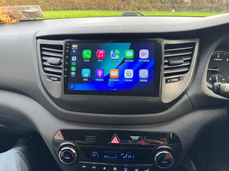 Apple CarPlay & Android Auto — Hyundai Tucson