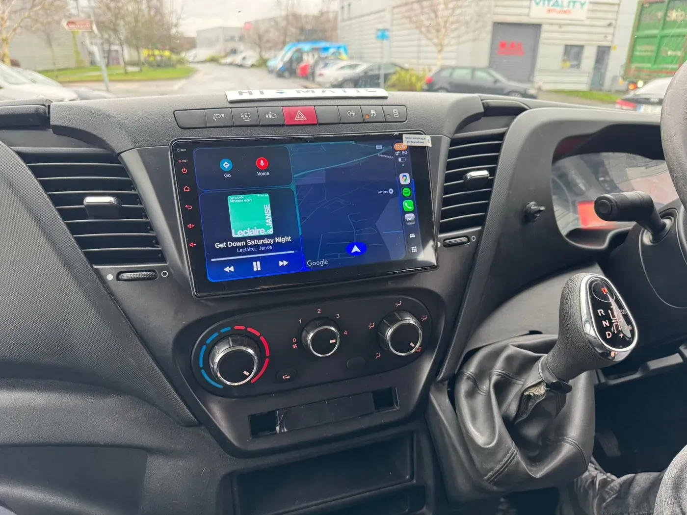 Apple CarPlay & Android Auto — Iveco Daily — photo 2