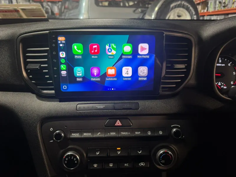 Apple CarPlay & Android Auto — KIA Sportage — after, new install