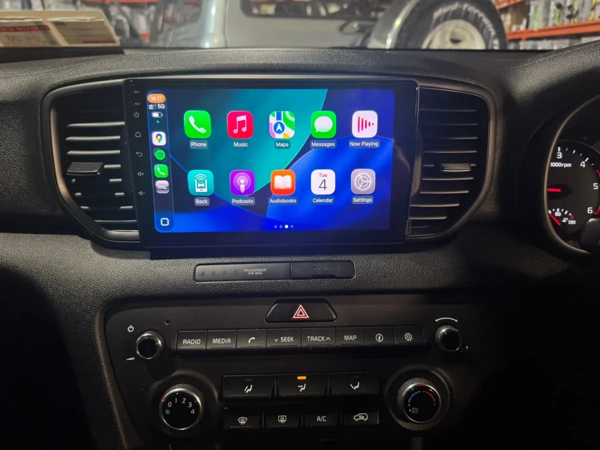 Apple CarPlay & Android Auto — KIA Sportage