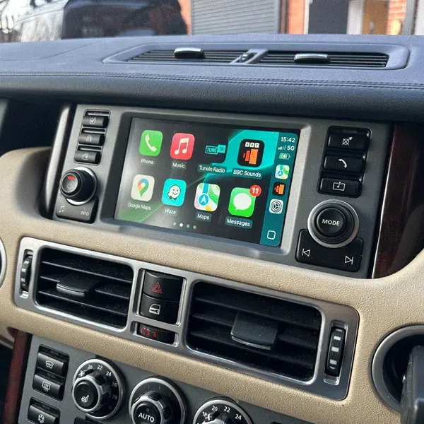 Apple CarPlay & Android Auto — Land Rover Range Rover L322 – Sport — after, new install