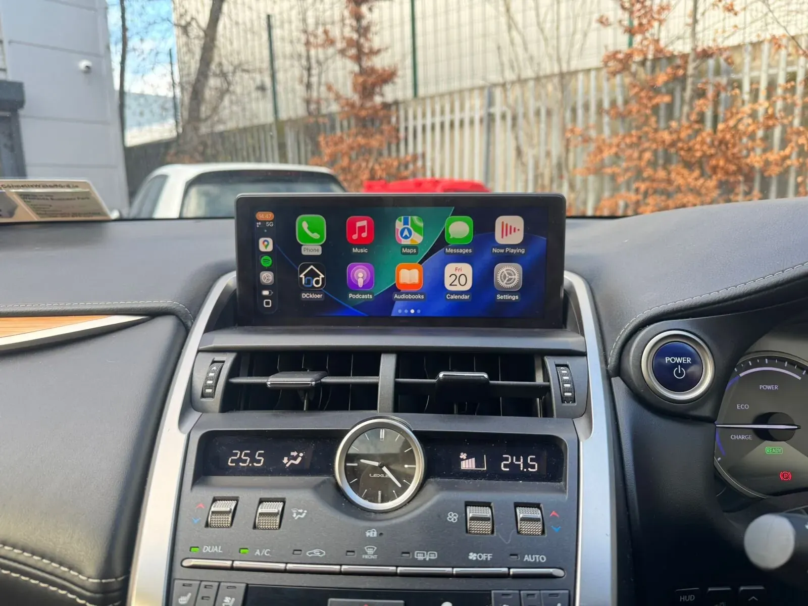 Apple CarPlay & Android Auto — Lexus Nx 300