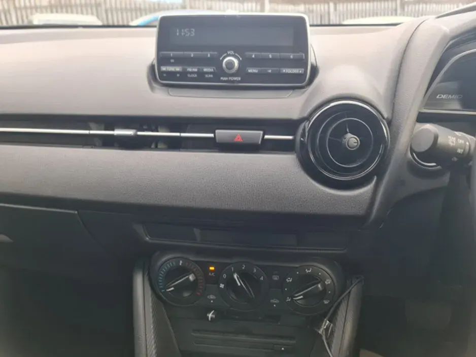 Apple CarPlay & Android Auto — Mazda CX3 — before, factory system