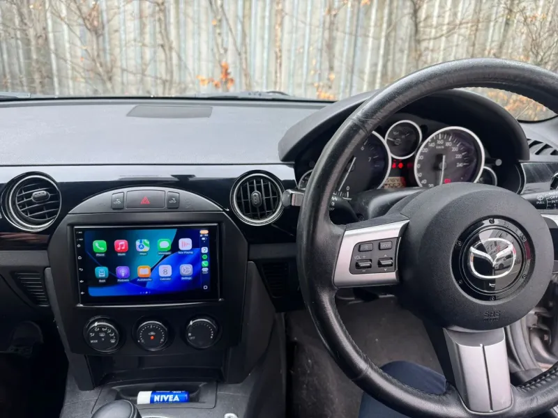 Apple CarPlay & Android Auto — Mazda MX5 — photo 1