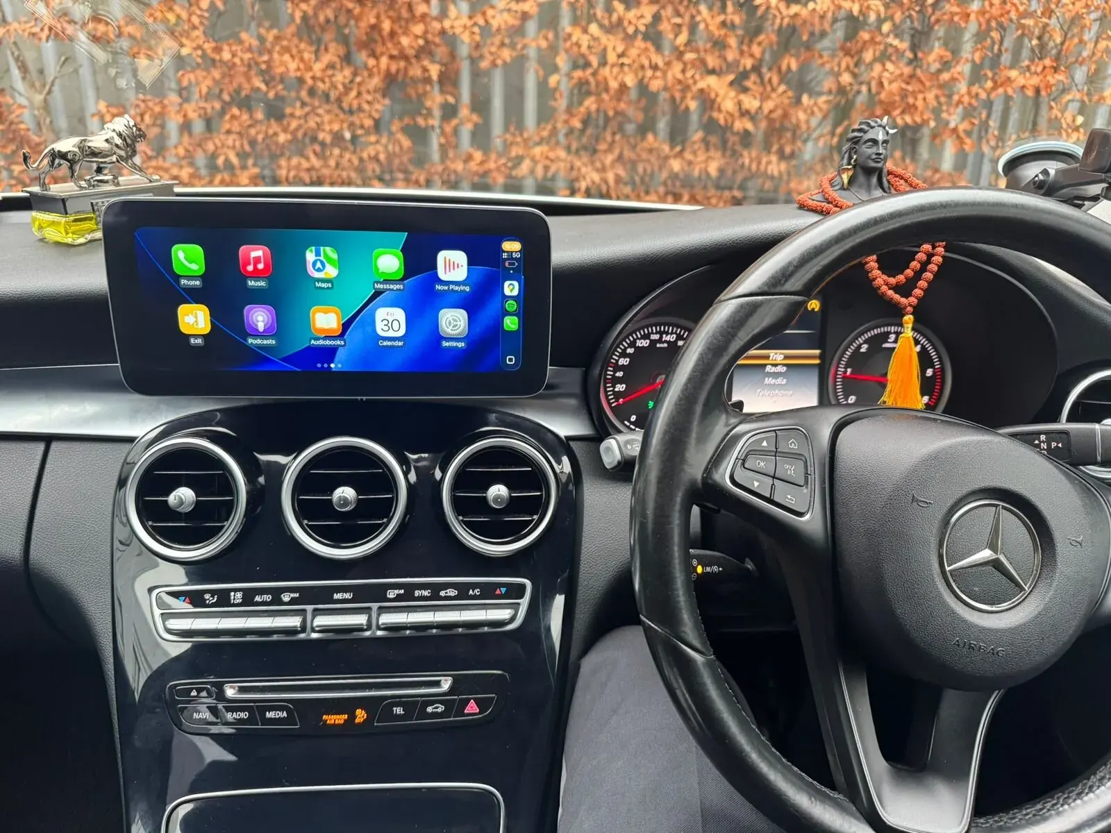 Apple CarPlay & Android Auto — Mercedes-Benz C Class — after, new install