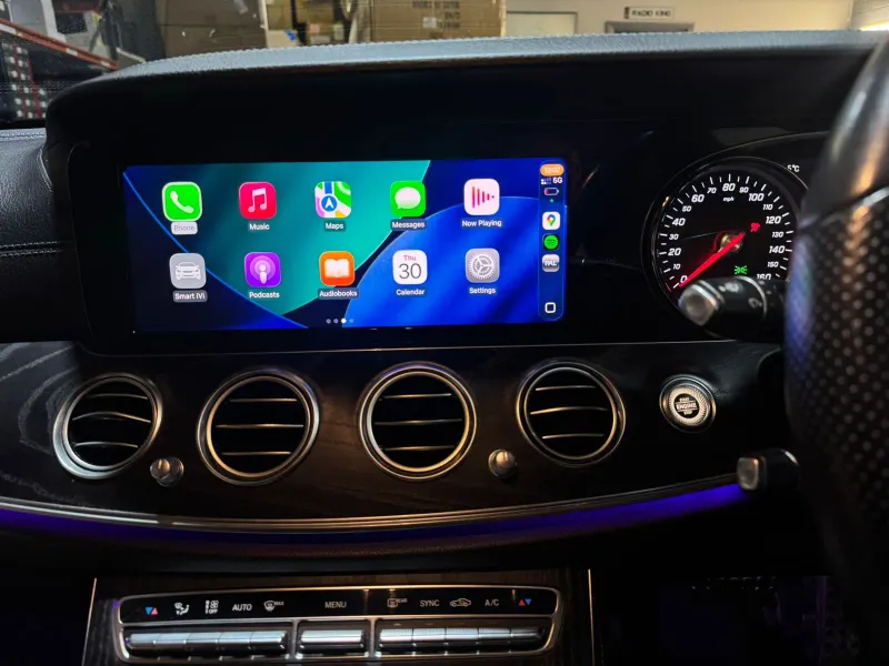 Apple CarPlay & Android Auto — Mercedes-Benz E-Class E220d (2019)