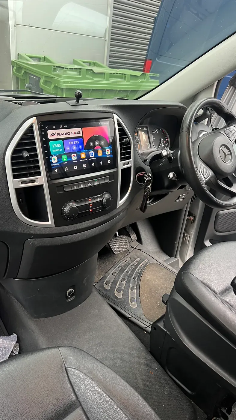 Apple CarPlay & Android Auto — Mercedes-Benz V - Class - Vito Viano (2019) — photo 1