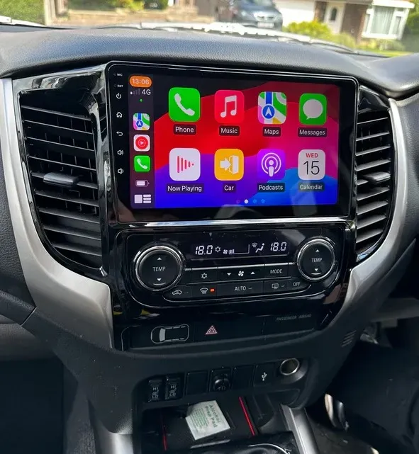 Apple CarPlay & Android Auto — Mitsubishi L200