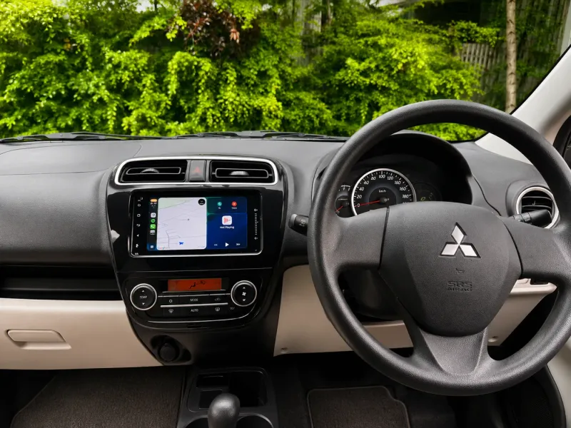 Apple CarPlay & Android Auto — Mitsubishi Mirage / Space Star — photo 3