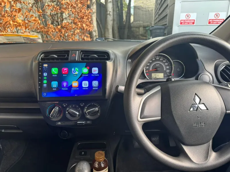 Apple CarPlay & Android Auto — Mitsubishi Mirage / Space Star — photo 5