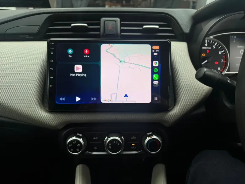 Apple CarPlay & Android Auto — Nissan Micra — photo 1